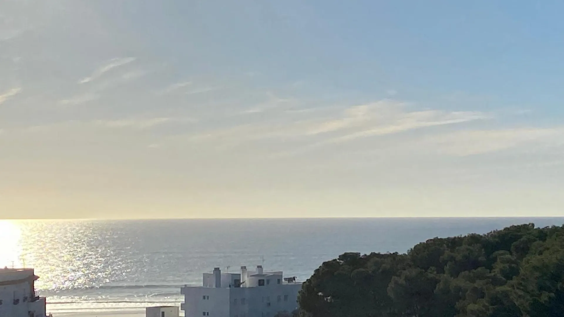 Apartamento Con Vistas Al Mar contacts